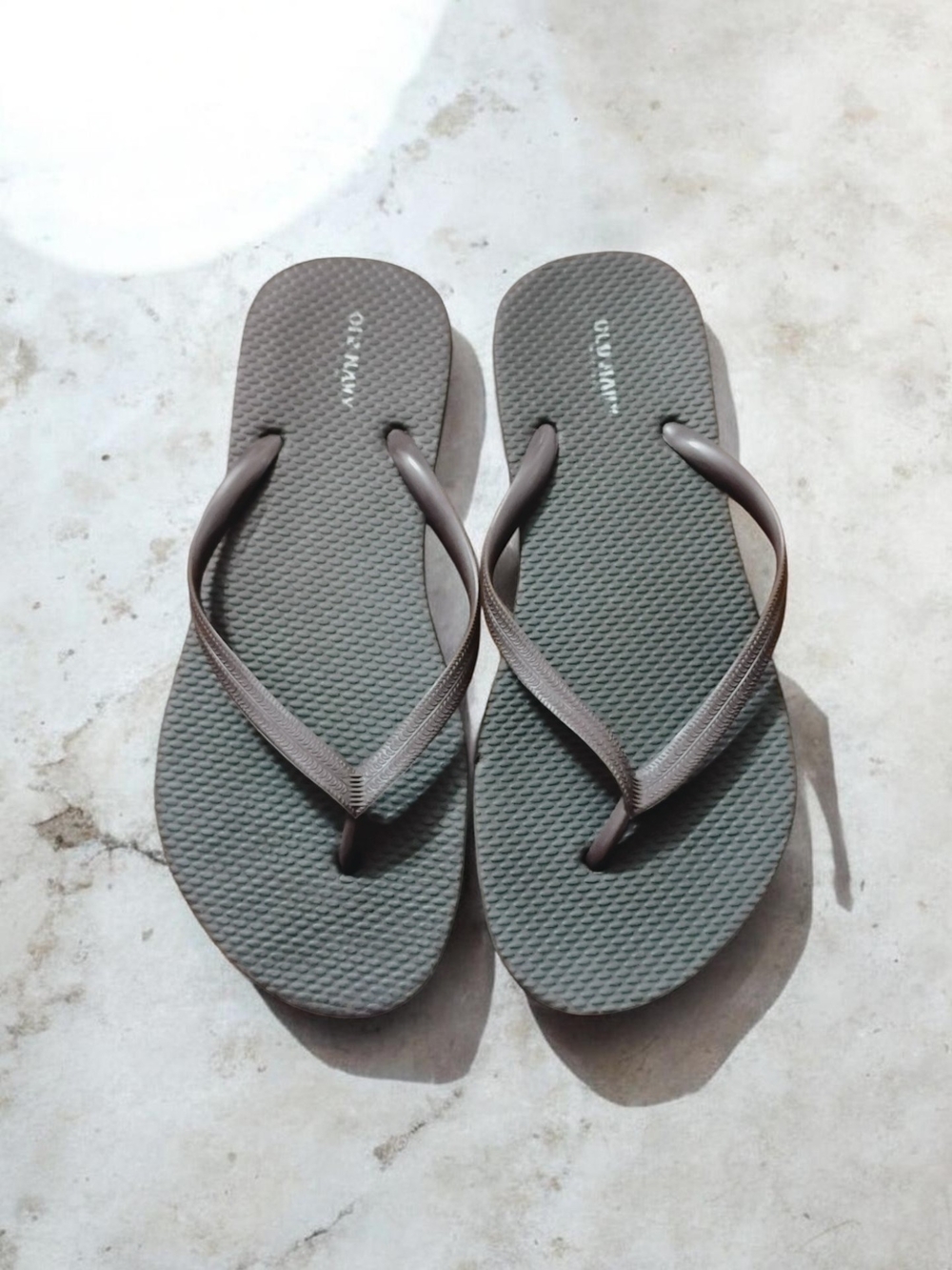 Everyday Women's Flip Flops in Dark Gray